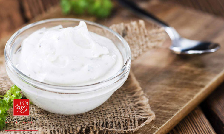 اشتباهات رایج در تهیه ماست موسیر خانگی و راه‌حل آن‌ها