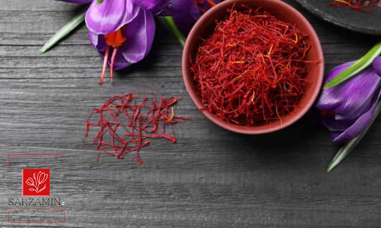 آیا زعفران واقعاً به پریود شدن کمک می‌کند؟
