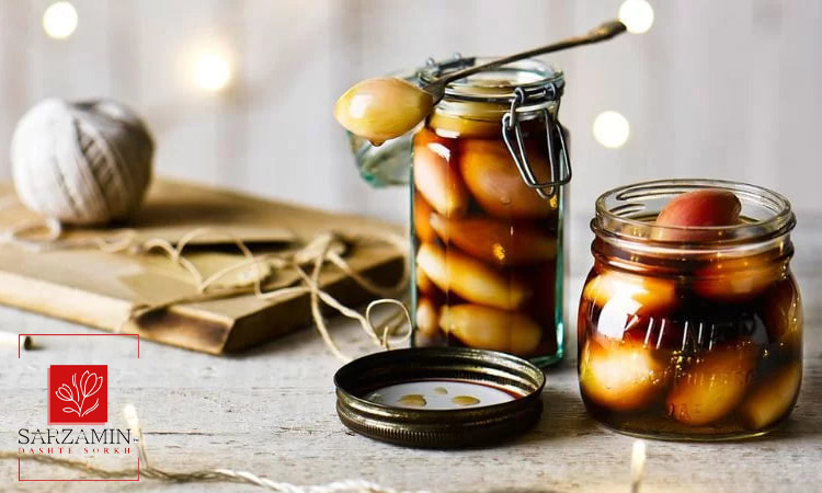 طرز تهیه ترشی موسیر با رب انار